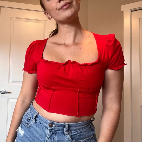 SHEIN Red Puff Sleeve Crop Top - Picture 2 of 6